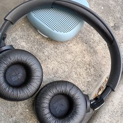 Headphones JBL And Bose Speaker Both $60