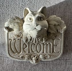 Carruth Studio Concrete Gothic Cat Welcome Plaque Sign