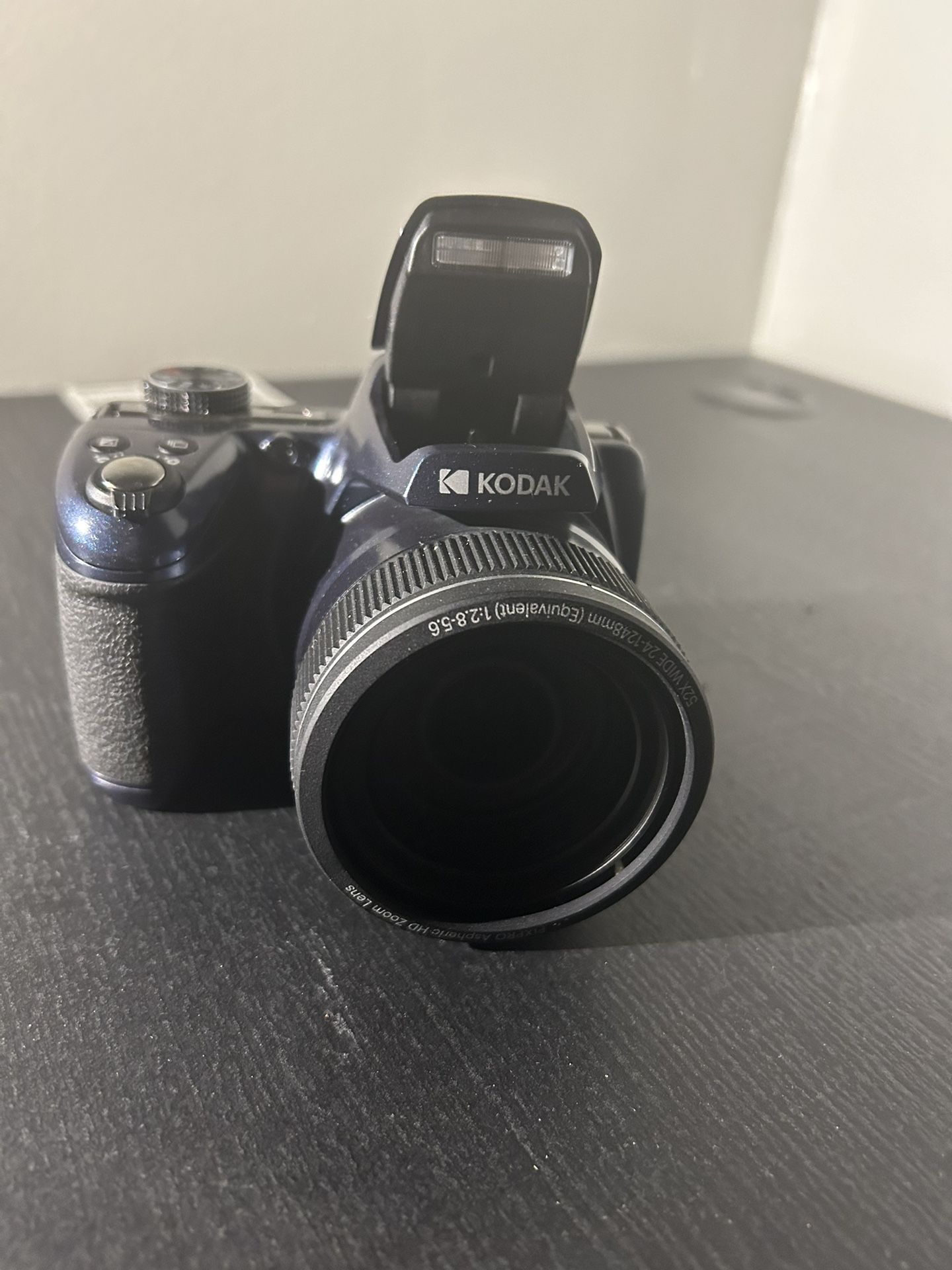 Kodak Pixpro Az528 