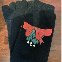 Christmas Socks MISTLETOES 