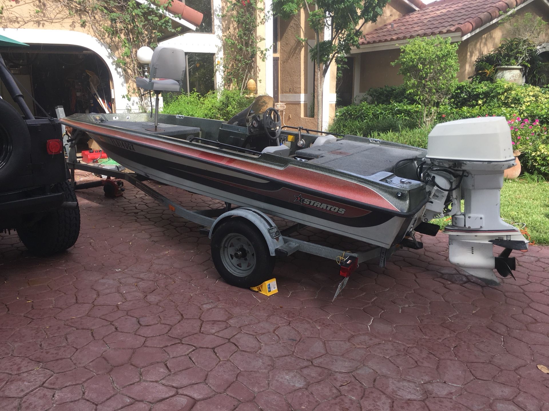 16’ Stratos Bass Boat