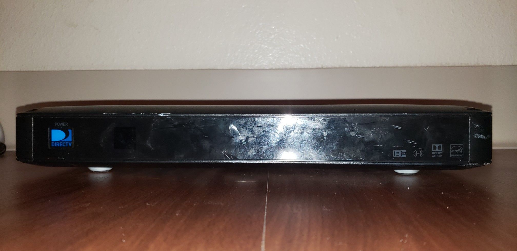 Directv Genie HR54200, 3 Wireless mini genies C61s(newest model), 1