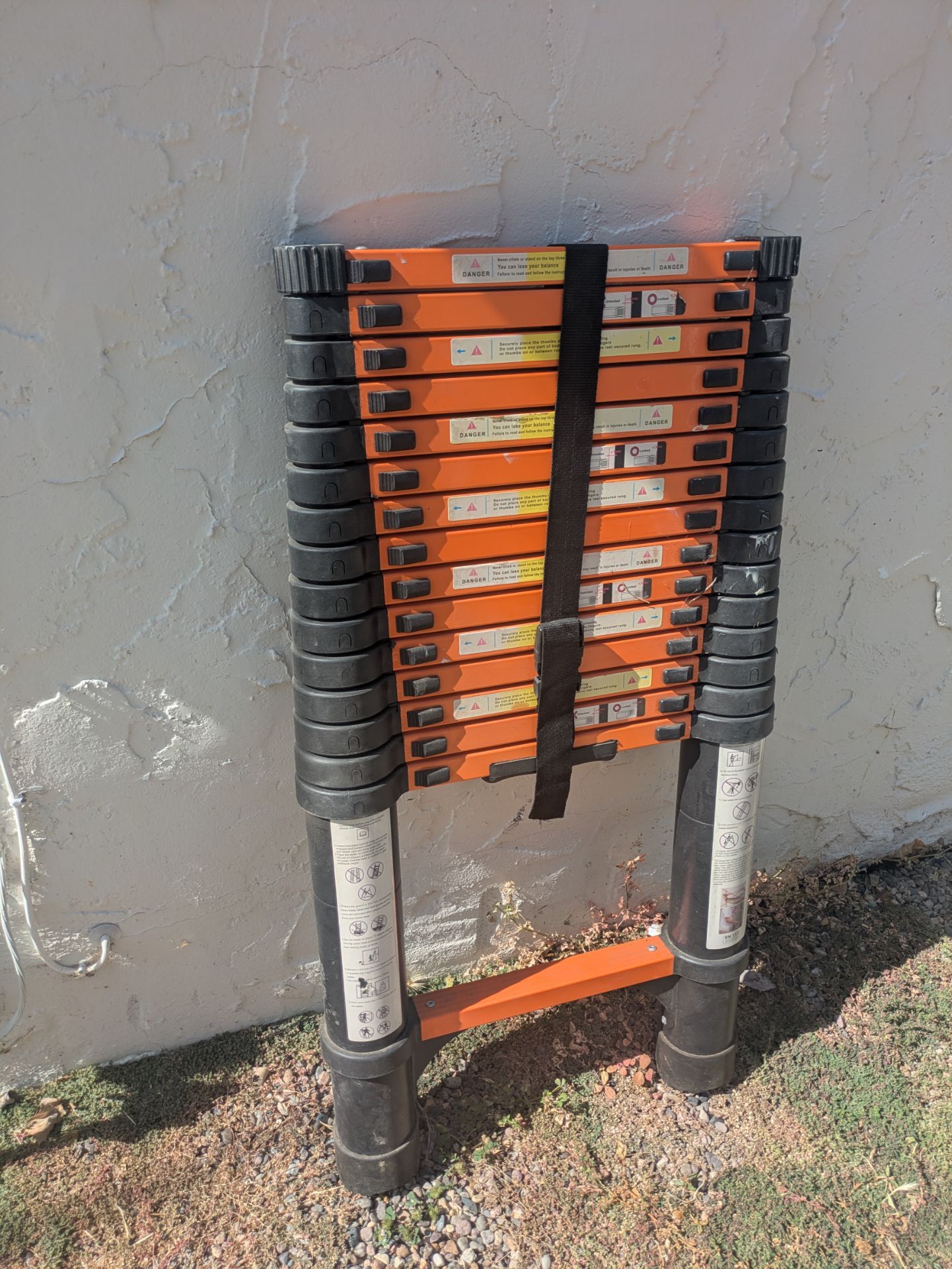 Telescoping Ladder for Sale in Santa Ana, CA - OfferUp