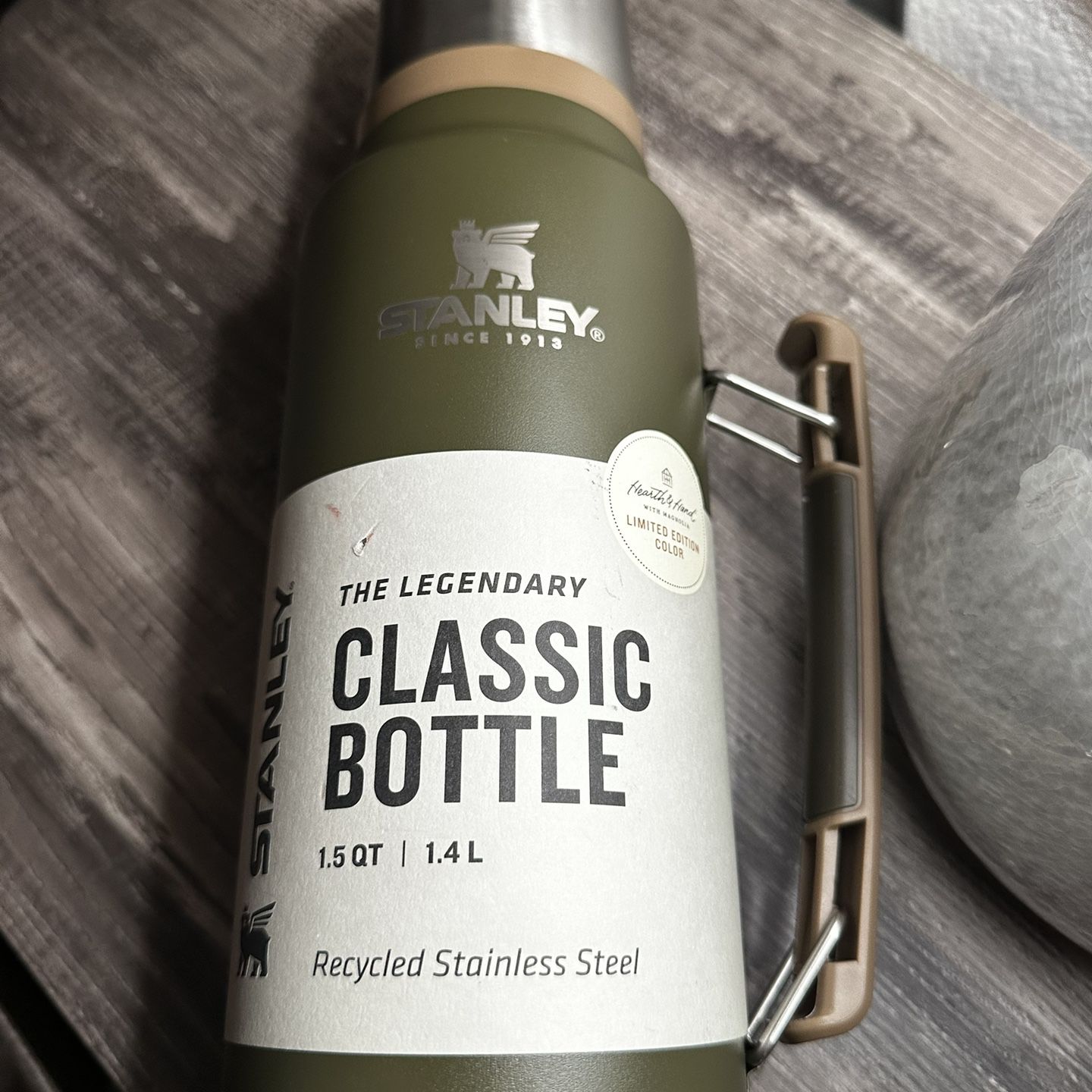 Stanley 1.5qt/1.4L (48oz) Stainless Steel Classic Legendary Bottle Peet  Moss Cocoa Praline - Hearth & Hand™ with Magnolia