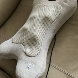 Synca Wellness i-Puffy 3D Heated Lumbar Massager