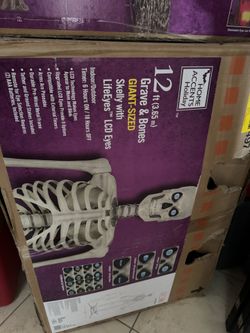 12 Ft Skeletons 