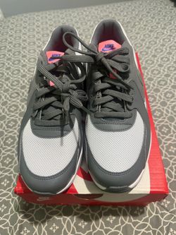 Nike Air Max Sneakers Grey Pink size 7