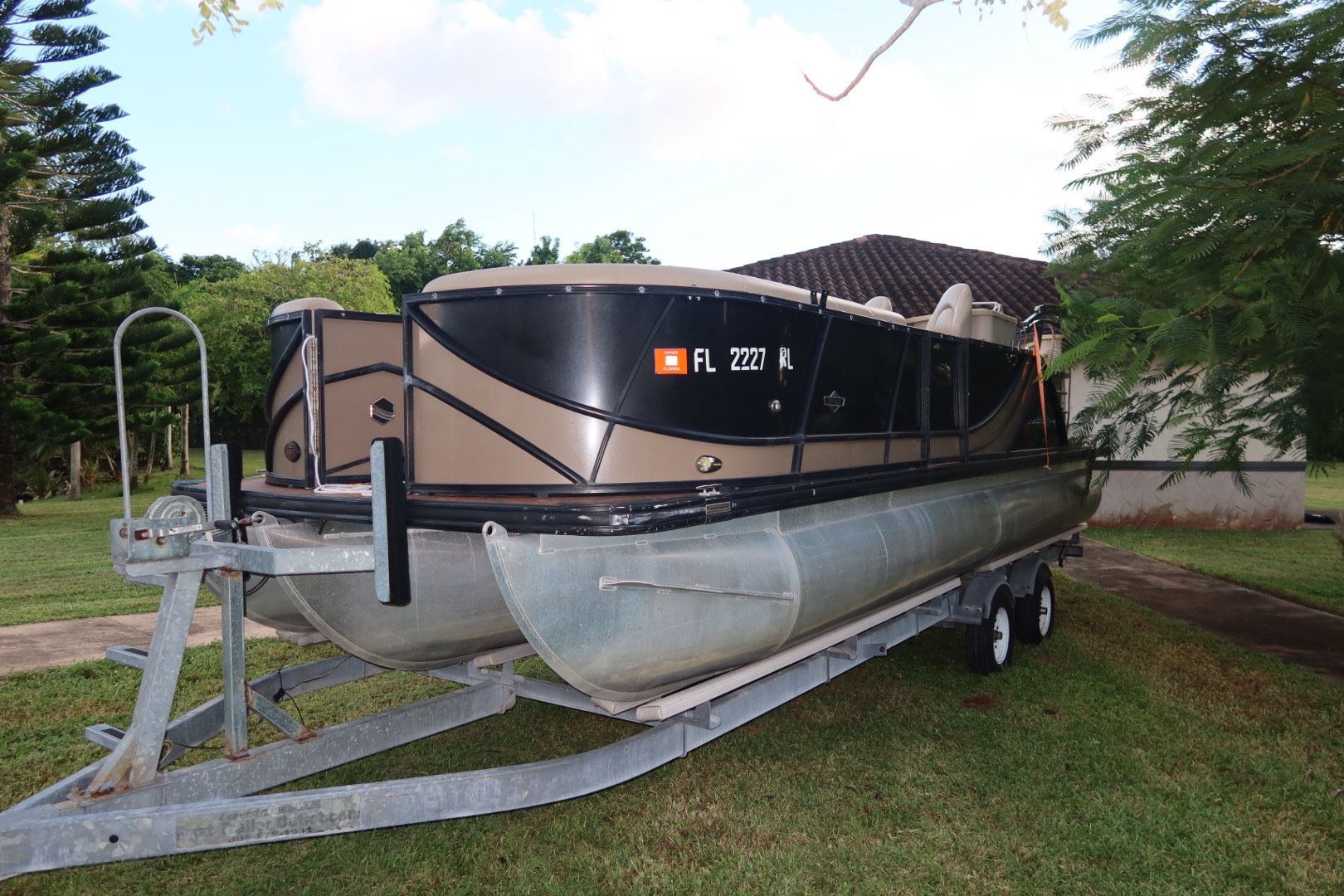 2018 25’ South Bay Saltwater Edition Tritoon