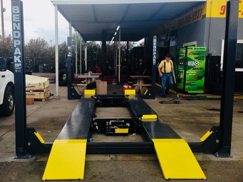 HDS14X 4 Post Lift Bendpak Lift for Sale in Homeland, CA OfferUp