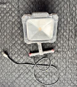 Husky 2,500 Lumen LED Work Light