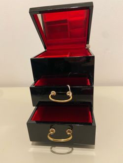 Black Lacquer Jewelry Box w/ Mirror