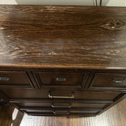 Full size bedroom set