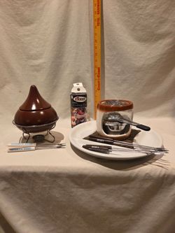 Hershey's dessert makers,lot of 2,VTG 2006,"Fondue" set & "Smores" maker