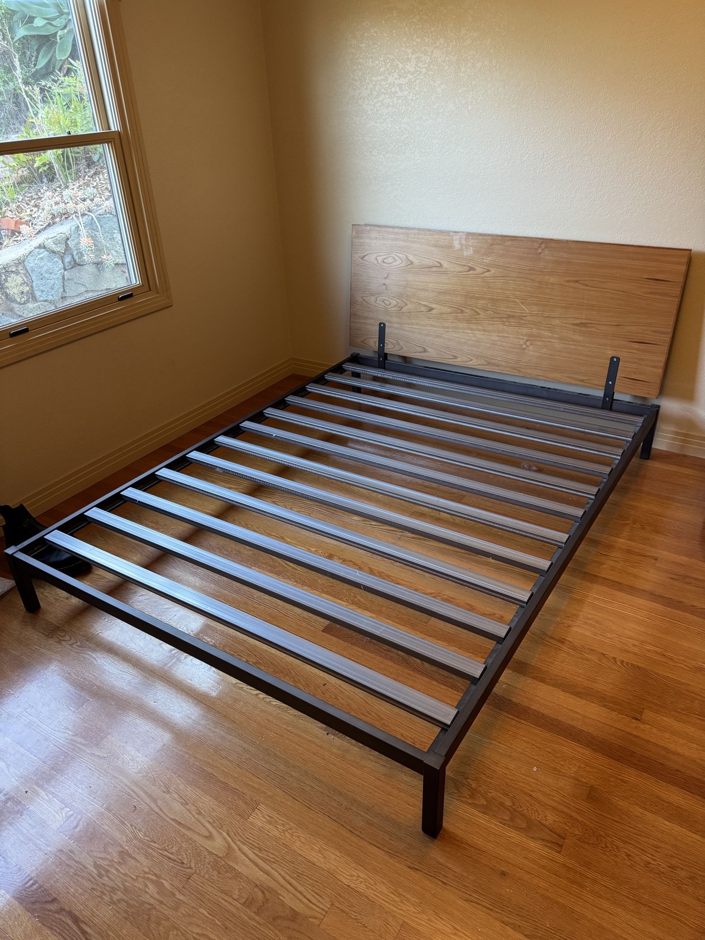 Queen Bed Frame 