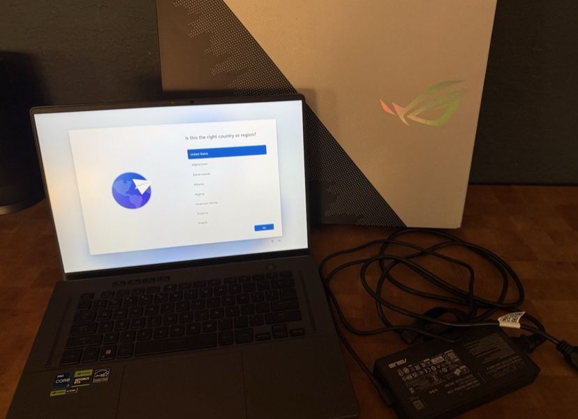 ASUS ROG Zephyrus G16 16" 165Hz Gaming Laptop Intel i7-13620H 16GB 512GB RTX4070