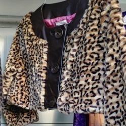 Faux Fur Animal Print Crop Jacket Size Large Sans Souci Original. Needs Buttons.