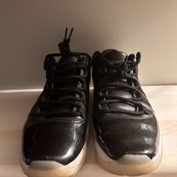 Jordan 11 Low 
