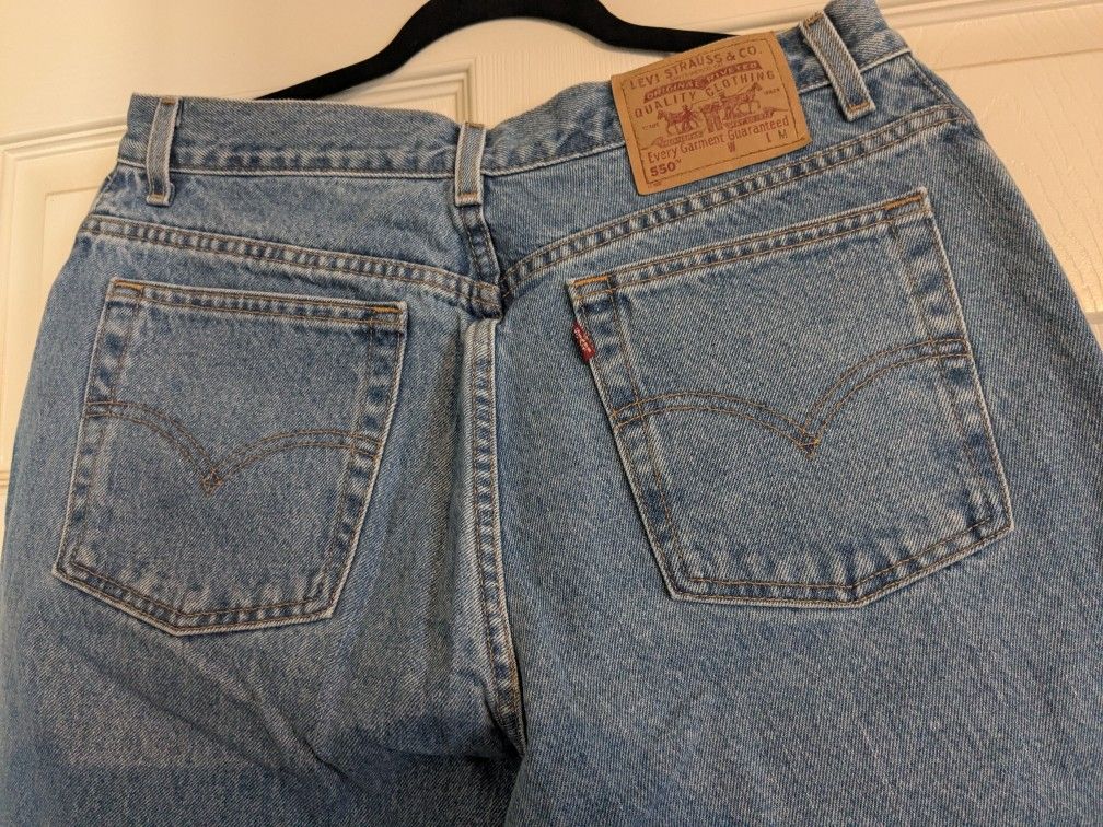 550 Levi's Jeans Medium Tappered