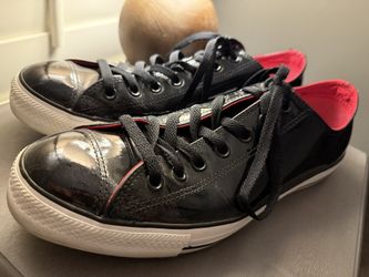 Converse Chuck Taylor Black Patent Leather Low CTAS 111133 MEN 11 / WOMEN 13