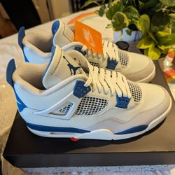 Air Jordan MB4s