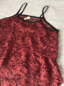 Women’s Lace Spaghetti Strap Ruffle Top Size S/M
