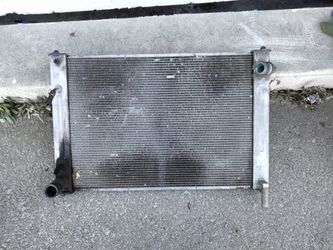 2007-2013 Infiniti G25 G35/37 Q40 Radiator With Condenser OEM.