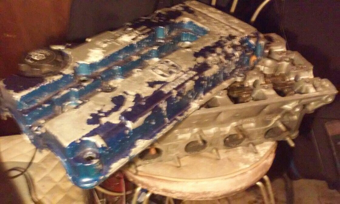 DOHC VTEC Honda engine head (PR3-3)