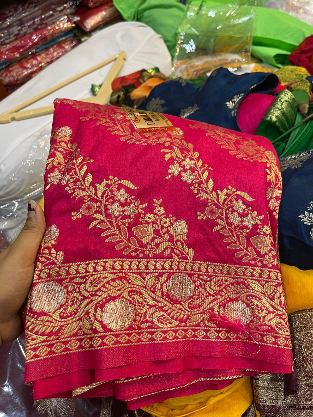 Soft Dola Silk Saree With Blouse False Piko
