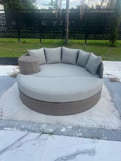Large outdoor patio daybed