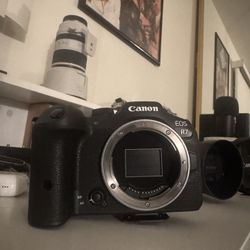 Canon R7
