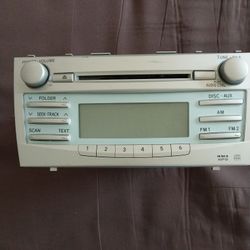 2019 Toyota Camry OEM Stereo System