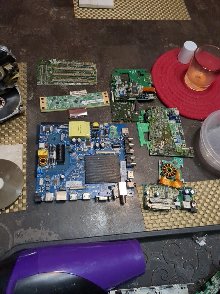 Computer Scrap For Gold / Silver Recovery