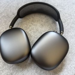 AirPods Pro Max - Space Grey - $250 Like New
