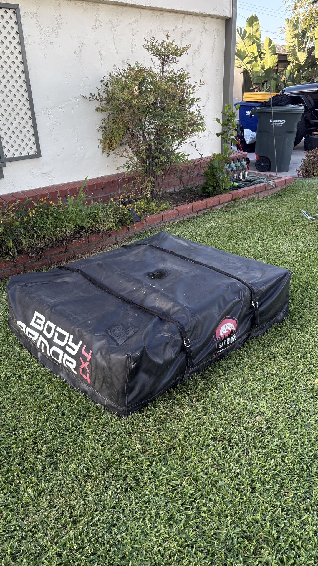 Roof Top Tent Body Armor 4x4 20010 Sky Ridge Pike 2-Person Tent, Grey,Black