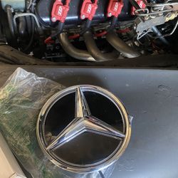 Mercedes Logo