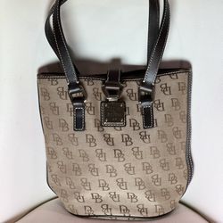 Dooney & Bourke Handbag-New Condition 
