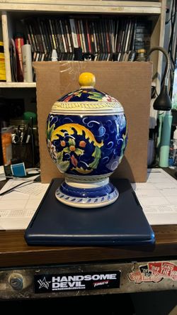 authentic VTG Chinese ginger jar