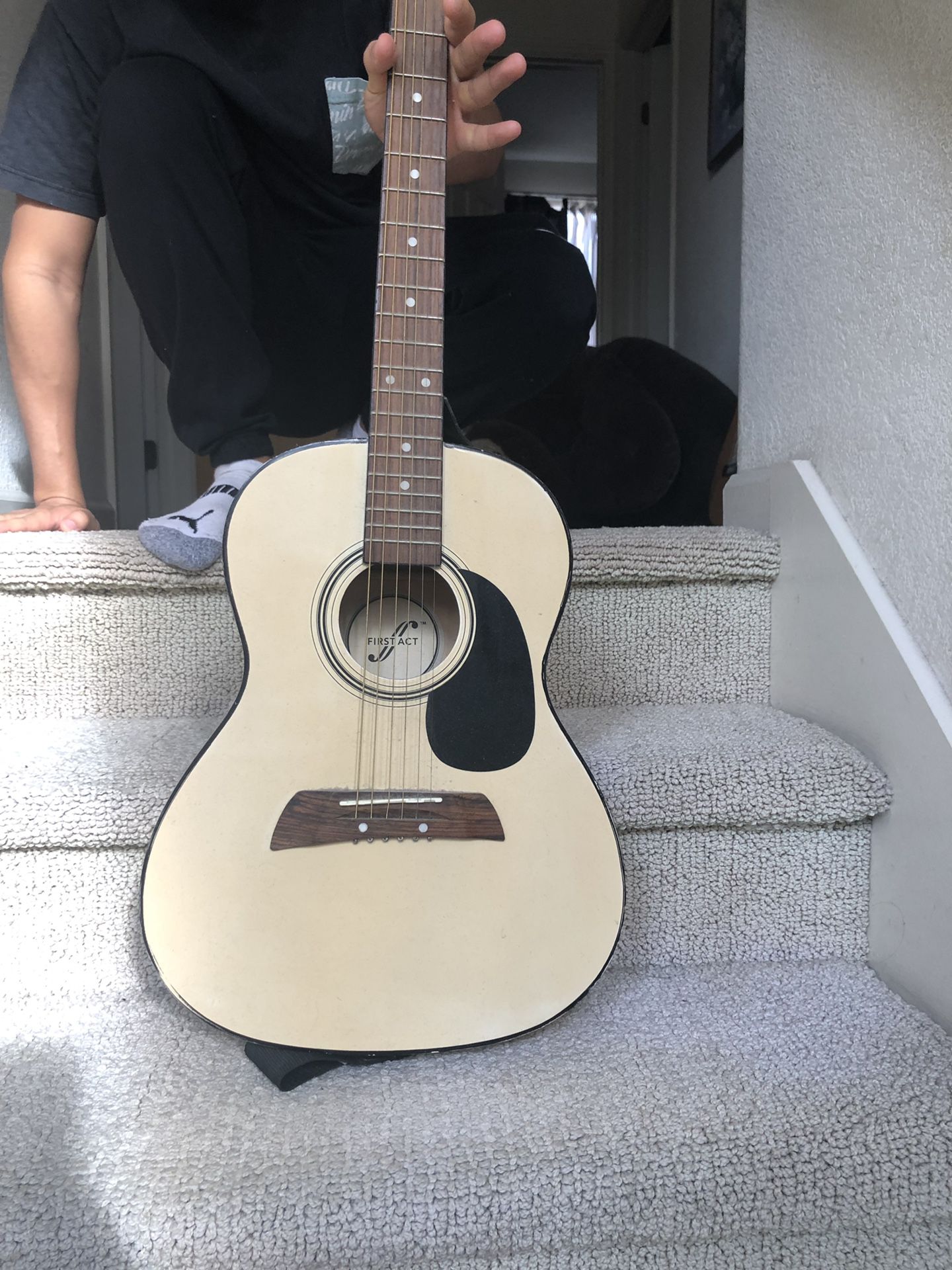 First act MG 369 natural acoustic guitar
