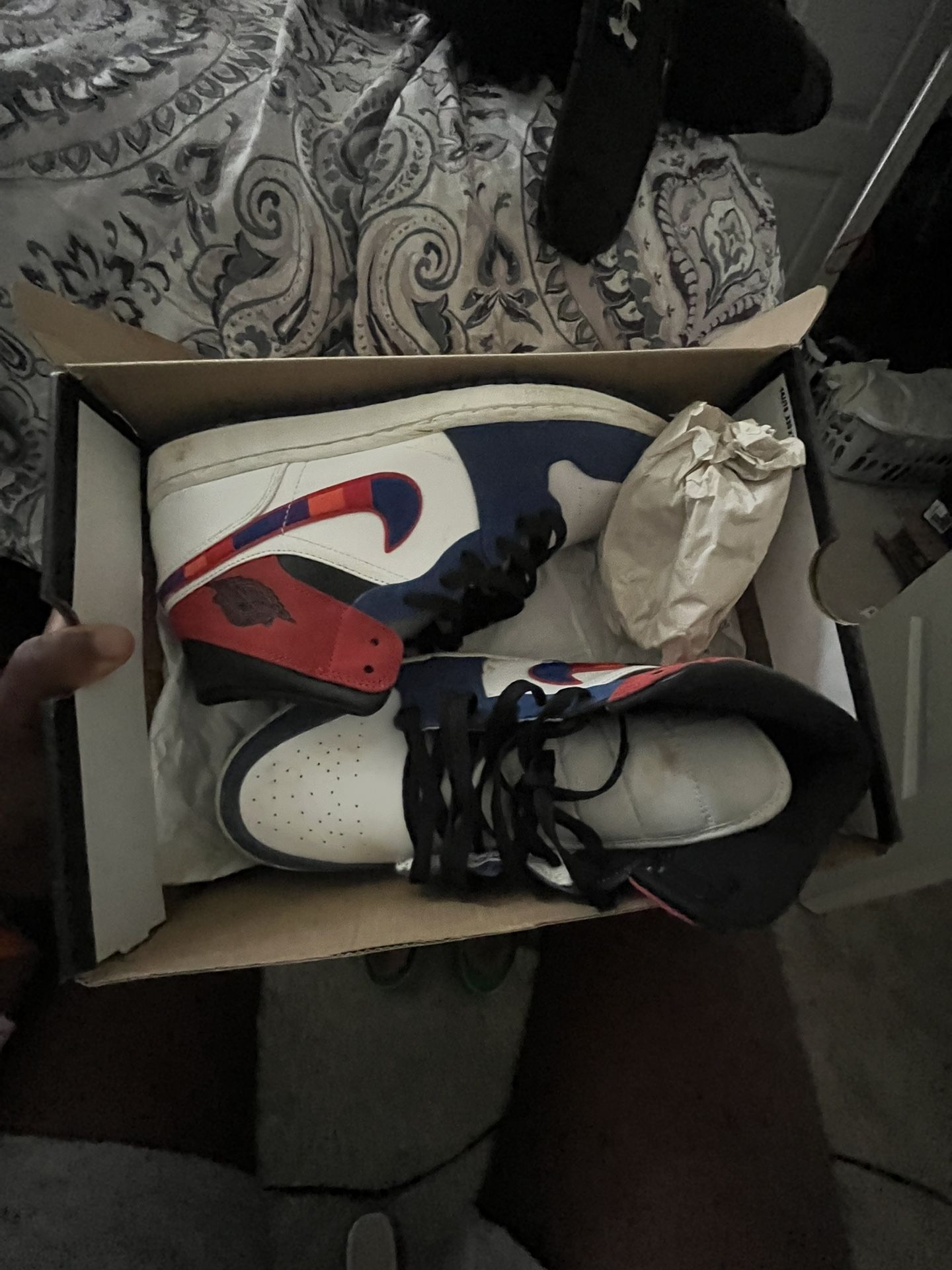 Jordan 1 Mid