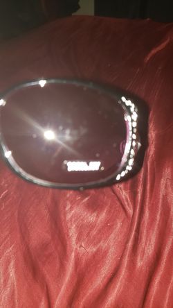 BLACK WOMEN EMBELLISHED WRAP SUNGLASSES WIT RHINESTONES ON BOTH SIDES OF DA ARMS, N DA FRONT SIDES 2, N 100% UV PROTECTION FROM DA SUN!!!!!!!!!!!!!! Thumbnail