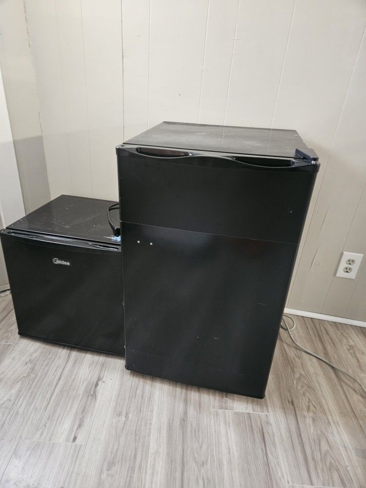 Mini Fridge And Freezer