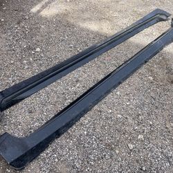 PAR DE ESTRIBOS 2018-2025 CHEVROLET TRAVERSE