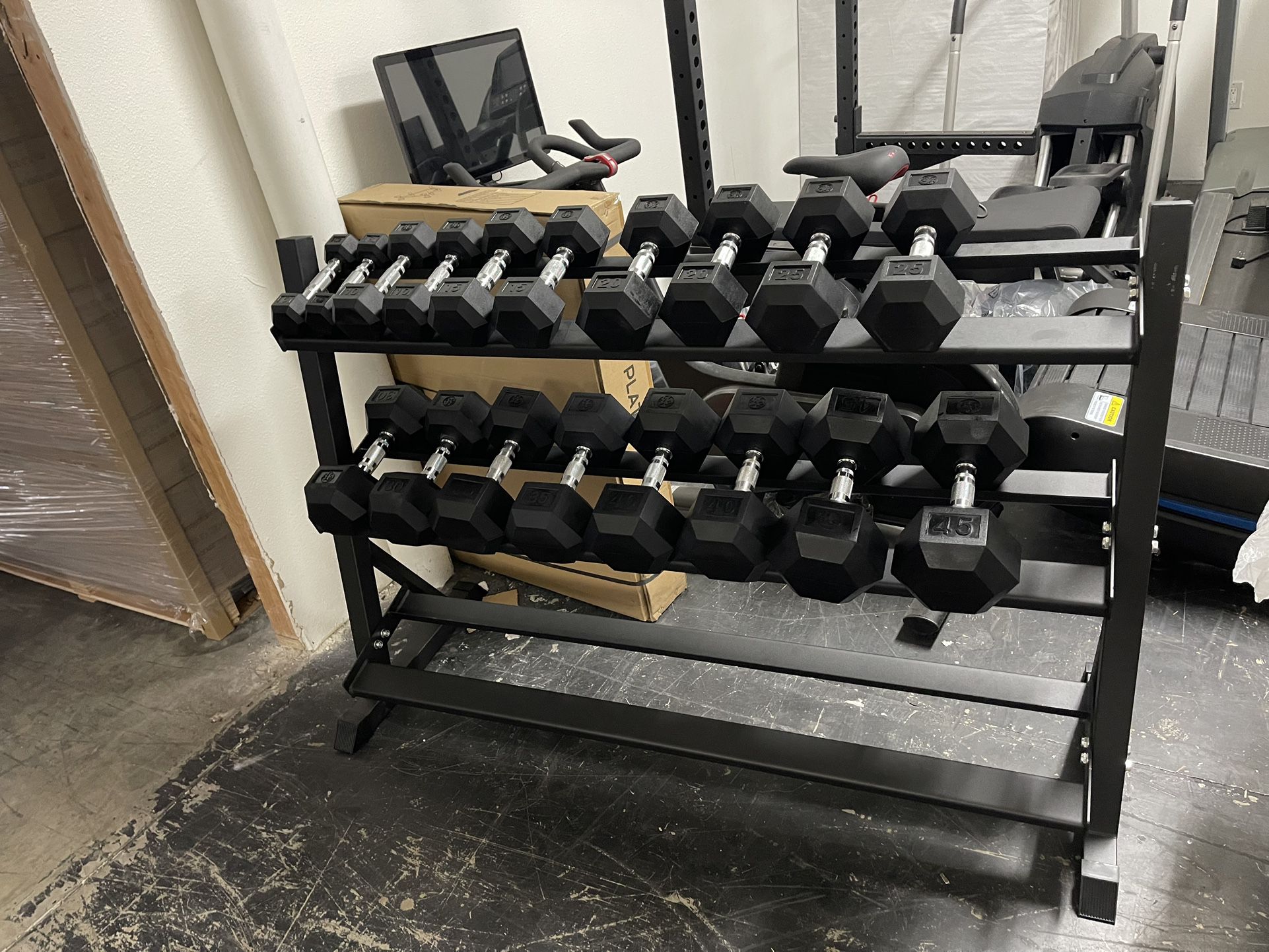 Dumbells 5-45lbs With a New Rack