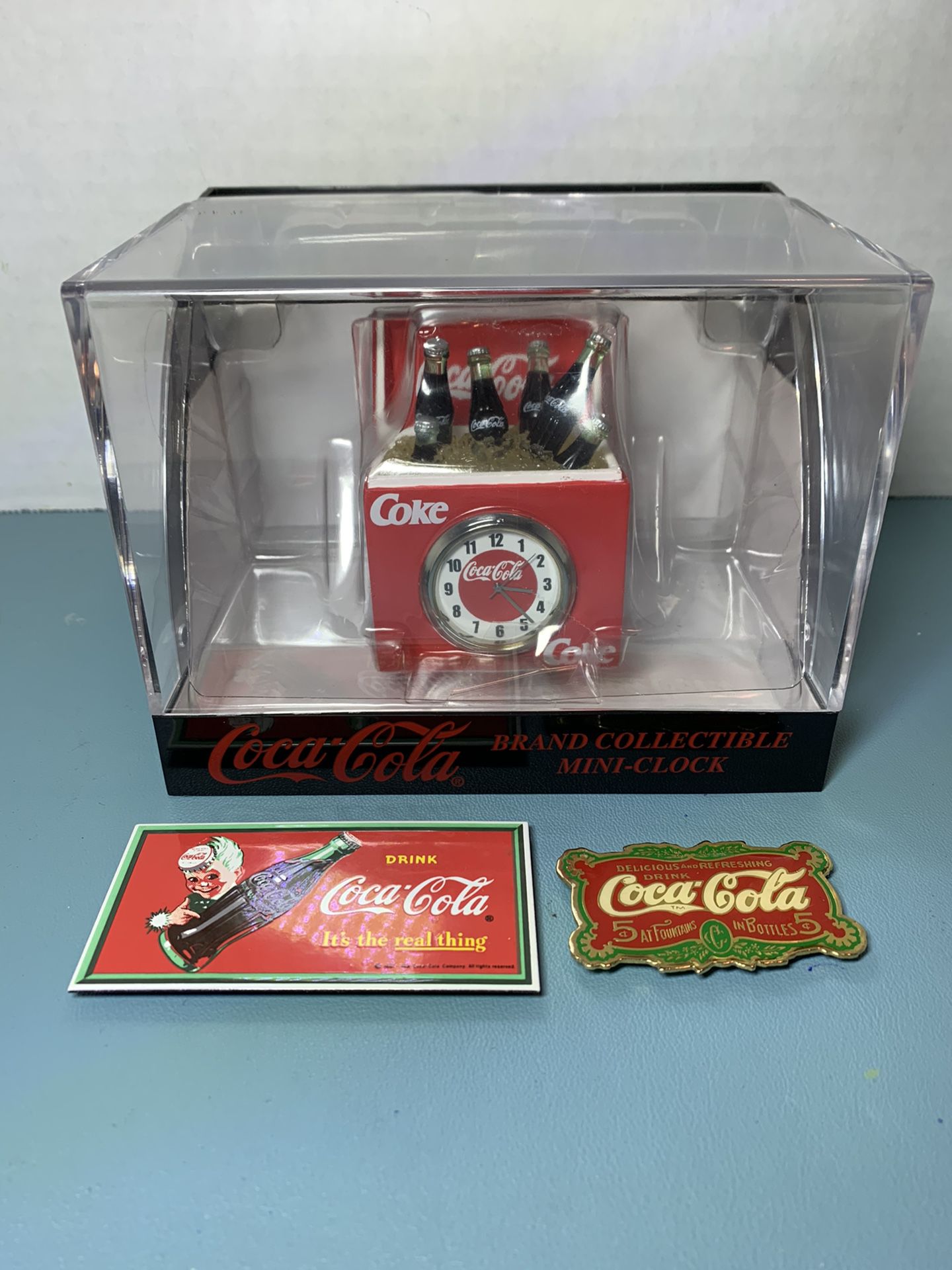 Coca Cola Collectible Mini Clock With 2 Magnets