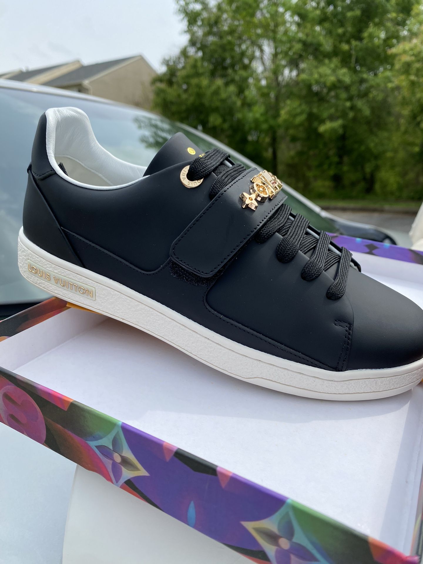 Sale!!! Louis Vuitton Sneaker Size 5Men 6.5Women