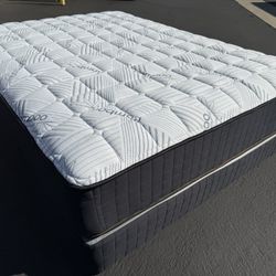 Queen Royal Bamboo Supreme Mattress And Boxspring!