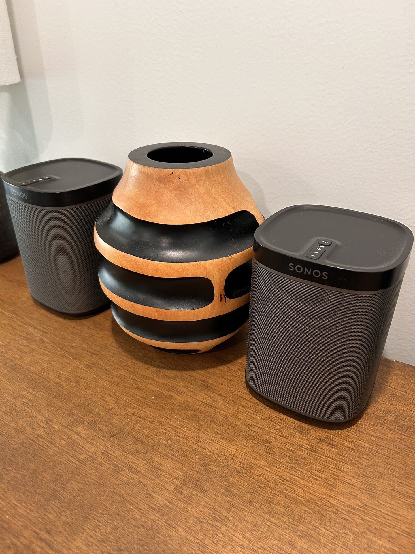 Sonos play:1 WiFi Speakers (2)