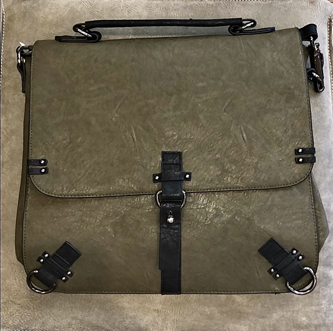 Free People vegan Leather Olive green sm Crossbody/messenger Bag
