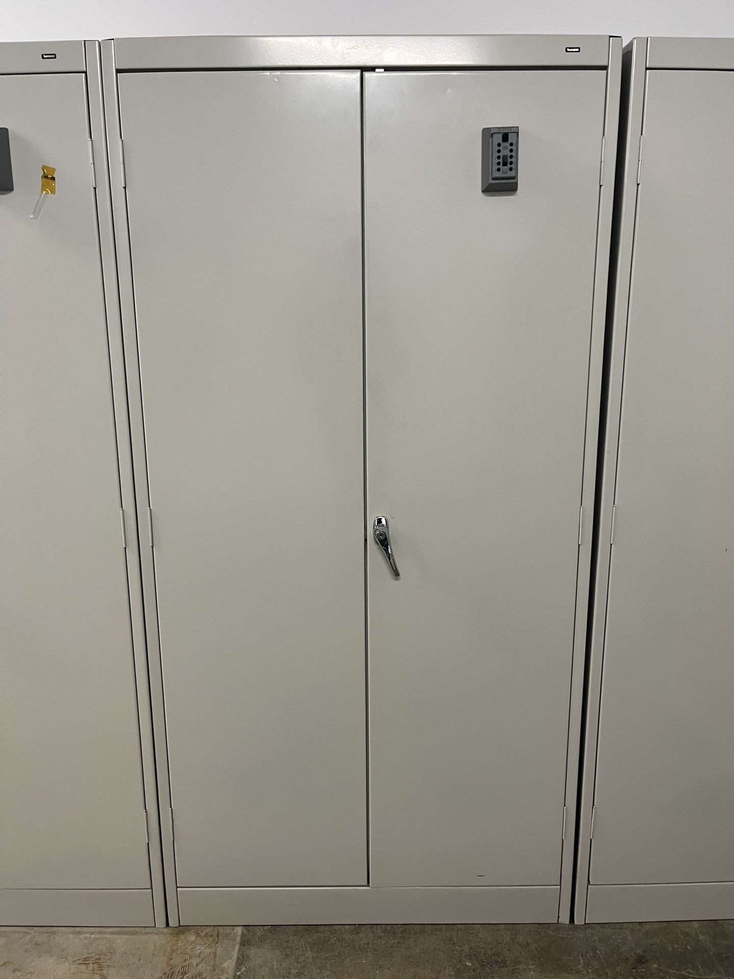 Tennsco Cabinets