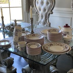 Beautiful Dinnerware Set 12 Servings 